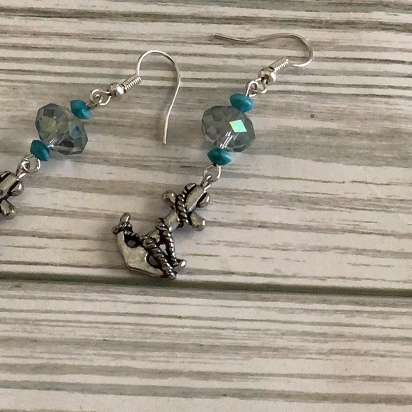 Handmade nautical sparkling blue earrings - Picture 2 of 3